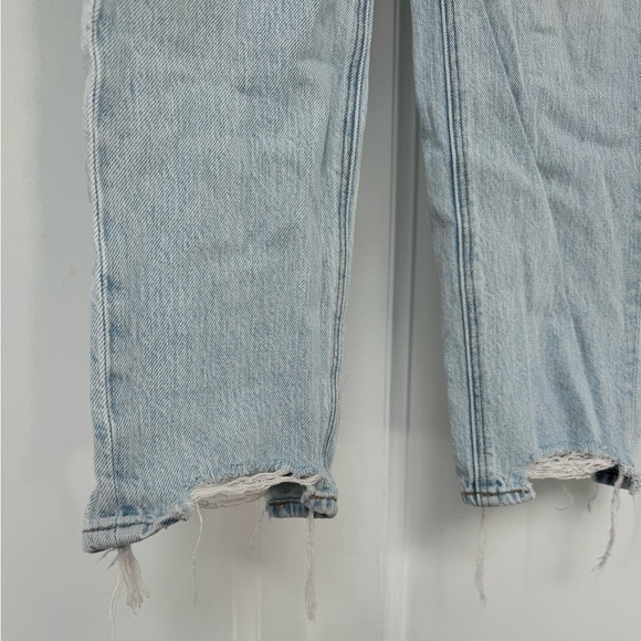 SOLD: AE 90s Boyfriend Jeans - Picture 3 of 13